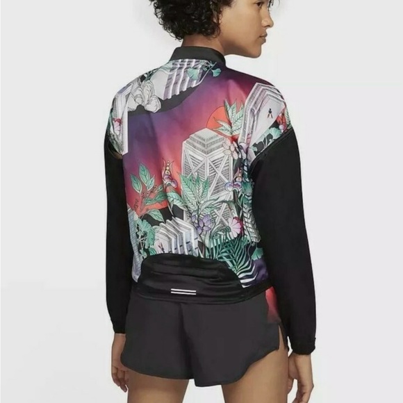 Nike Reversible Japanese Graphic Satin Running Bomber Jacket - Picture 4 of 7